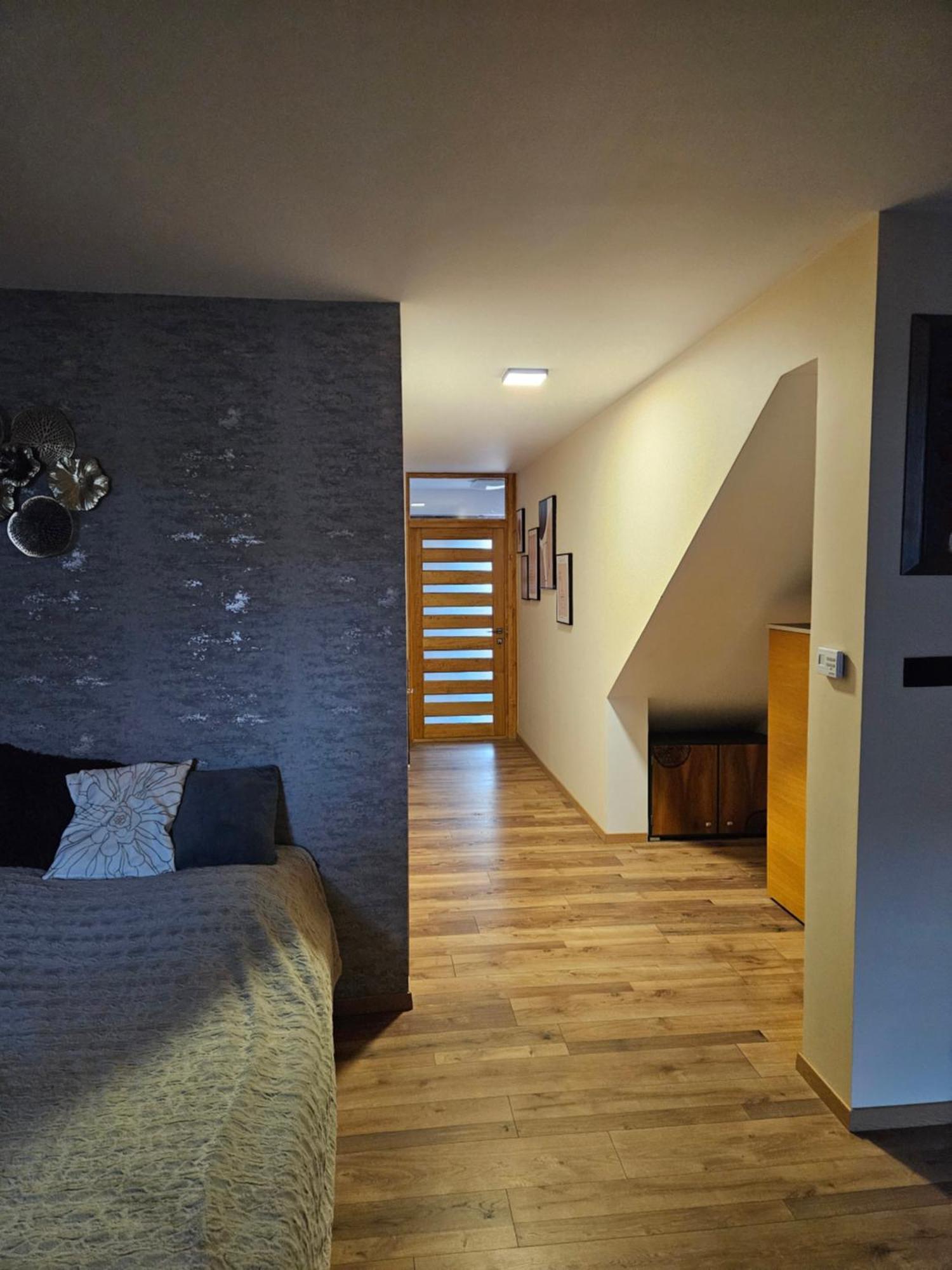 Toelgyes Apartmanhaz Szeged Exterior foto
