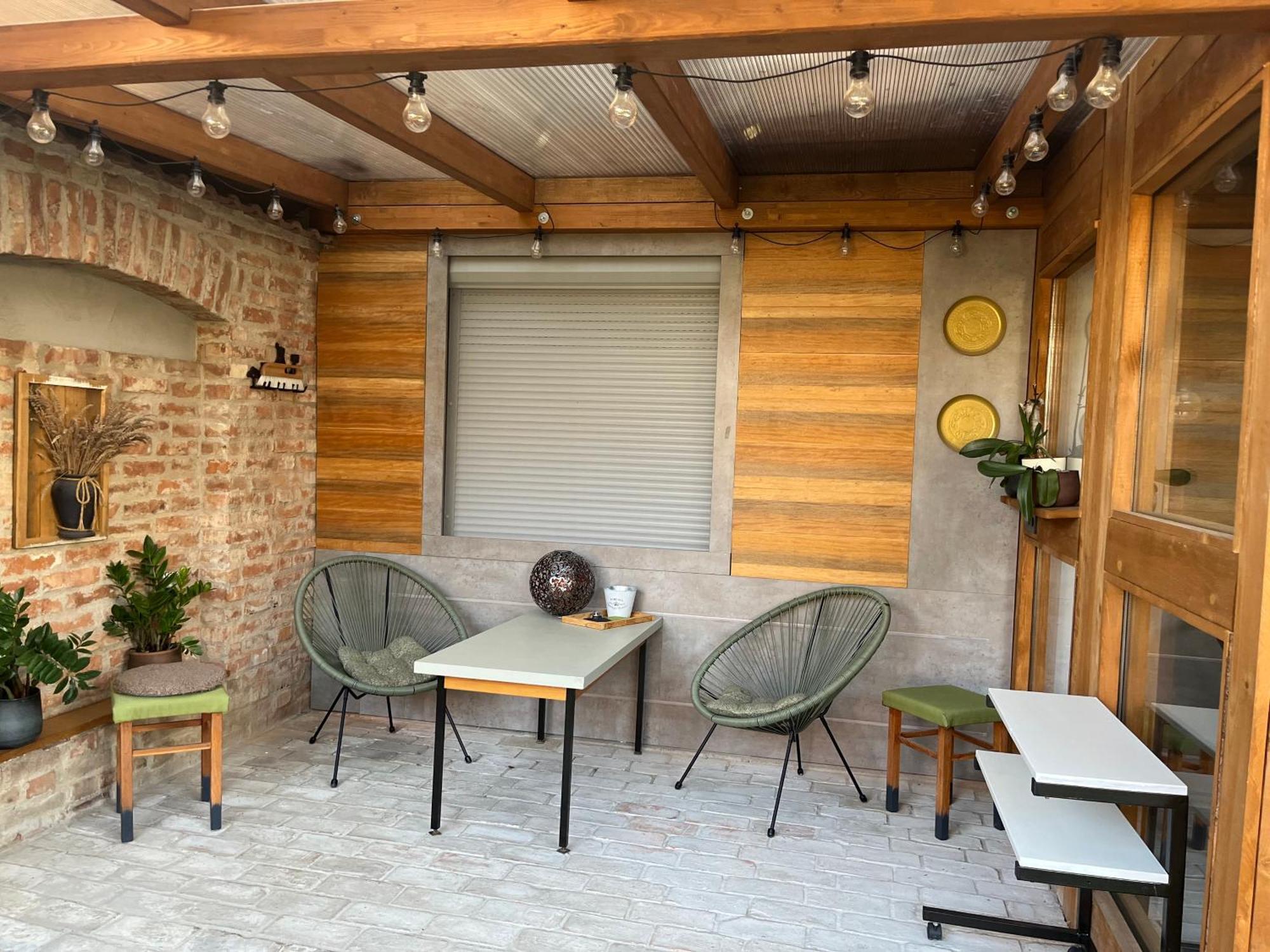 Toelgyes Apartmanhaz Szeged Exterior foto
