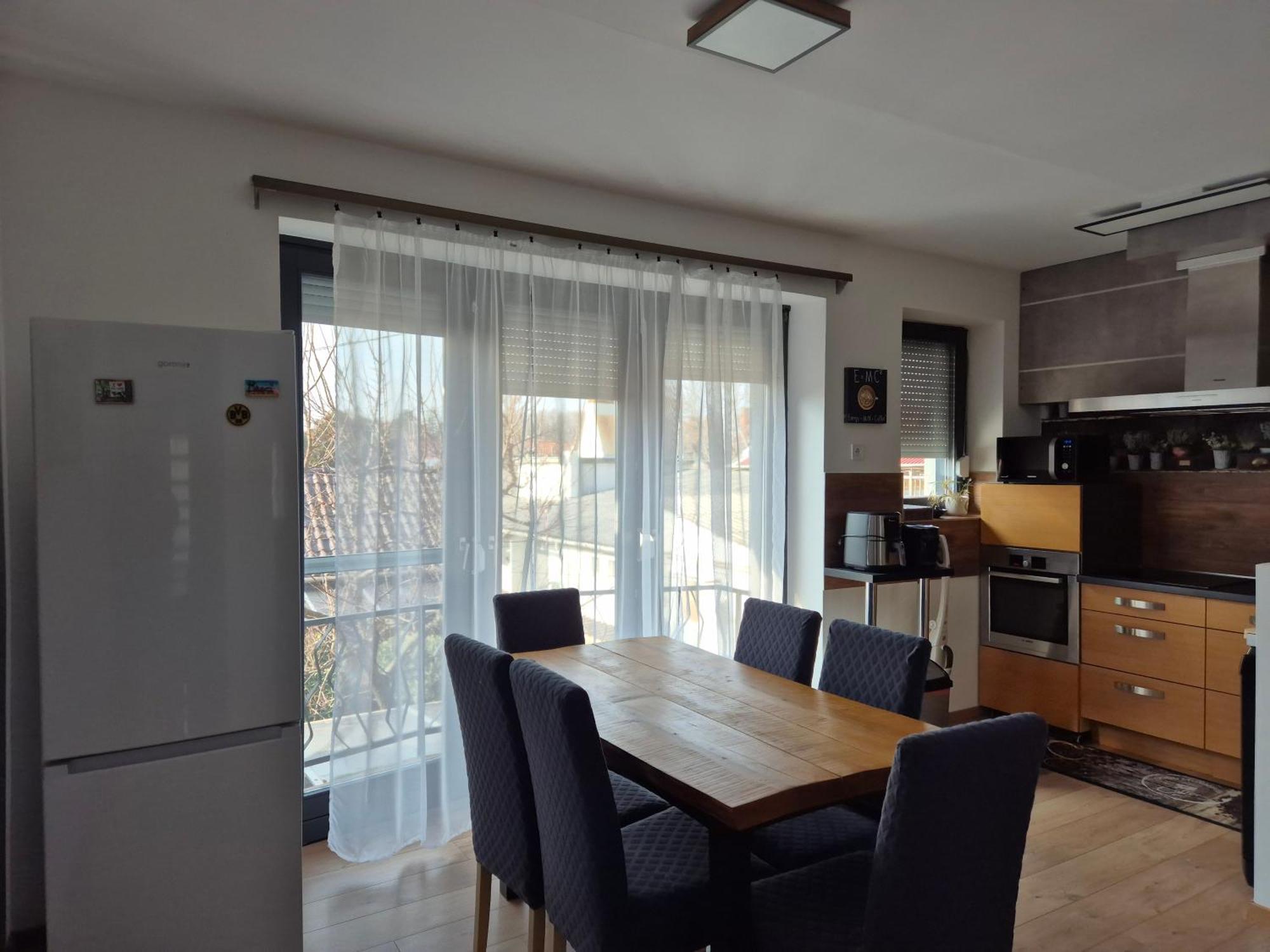 Toelgyes Apartmanhaz Szeged Exterior foto